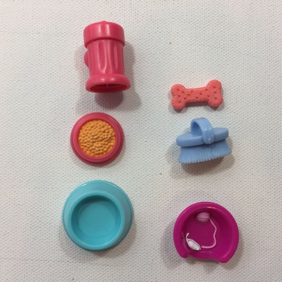 Assorted Pet Shop Store Veterinarian Mini Dollhouse Furniture Dogs - Picture 2 of 11